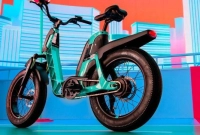 ইকো-ফ্রেন্ডলি ইলেকট্রিক টু-হুইলার: ২০০ কিমি চলবে এক চার্জেই