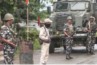 পুলিশের সঙ্গে ‘বন্দুকযুদ্ধে’ ১০ জনের মৃত্যু