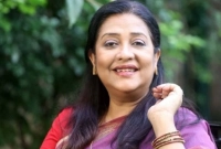 সুবর্ণা মুস্তাফাকে বিমানবন্দরে আটকে দিল পুলিশ