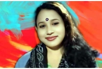 ফুলশয্যা না করে দেনমোহরের টাকা নিয়ে যুব মহিলা লীগ নেত্রীর লাপাত্তার অভিযোগ