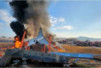 এইমাত্র পাওয়া: যাত্রীবাহী বিমান বিধ্বস্ত, যত জনের মৃত্যু