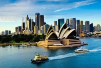 দৈনিক ৬ ঘন্টার কাজে বেতন ৫ লাখ, তবুও মিলছে না শ্রমিক