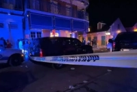 গাড়ীর ধাক্কা ও বন্দুক হামলায় ১০ জনের মৃত্যু