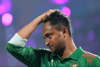 ব্যাটে-বলে-সমান-দ্যুতিতে-উজ্জ্বল-সাকিব-পেলেন-ম্যাচসেরা-তকমা