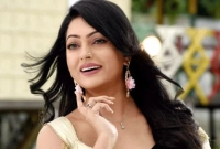 চিত্রনায়িকা নিপুনকে ছেড়ে দেওয়া হয়েছে