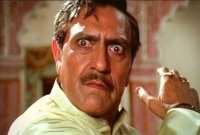 টাকার অভাবে জীবন বীমা বিক্রি করতে হয়েছিল অমরীশ পুরীকে