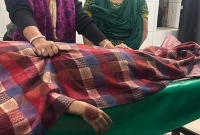 হোটেলে নাস্তা কারার সময় বখাটেদের দ্বারা হেনস্তার শিকার, আত্মহত্যা তরুণীর