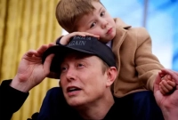 নজিরবিহীন এই ঘটনায় দুঃখ প্রকাশ ইলন মাস্কের