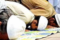  দেশব্যাপী পালিত হচ্ছে পবিত্র শবে বরাত, চলছে ইবাদত বন্দেগি 