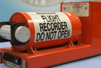 বিমানের ব্ল্যাক বক্স কেন ব্ল্যাক নয়, জানুন সেই কারণ