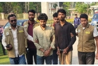 কাফির বাড়িতে অগ্নিসংযোগ : গ্রেফতার নিষিদ্ধ ছাত্রলীগের দুই সদস্য