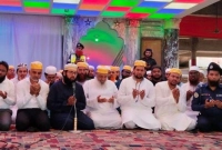 পিরোজপুরের-ছারছীনা-দরবার-শরীফে-গিয়ে-দোয়া-চাইলেন-উপদেষ্টা-মাহফুজ-আলম