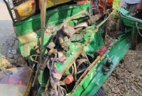 ঘটনাস্থলেই-সিএনজিচালক-ও-অজ্ঞাত-এক-নারী-এবং-অজ্ঞাত-বৃদ্ধ-নিহত
