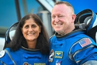 ৯ মাস পর অবশেষে পৃথিবীতে ফিরলেন দুই নভোচারী