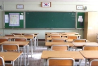 অর্ধশত স্কুল বন্ধ হচ্ছে শিক্ষার্থীর অভাবে! 