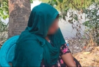 আমরণ অনশন চালিয়ে যাওয়ার ঘোষণা ‘প্রেমিকার’ 