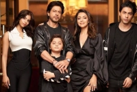 সপরিবারে মান্নাত ছাড়লেন শাহরুখ খান
