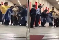 বান্ধবীকে স্যুটকেসে ভরে হোস্টেলে ঢোকানোর সময় ধরা পড়েছেন এক বিশ্ববিদ্যালয় শিক্ষার্থী