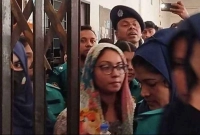 যে-অভিযোগ-এনে-গ্রেপ্তার-দেখানো-হলো-মডেল-মেঘনা-আলমকে