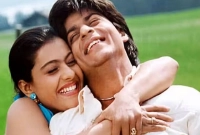 শাহরুখ-কাজলের যে কথা শুনে উপস্থিত দর্শকদের মধ্যে হাসির রোল শাহরুখ-কাজলের যে কথা শুনে উপস্থিত দর্শকদের মধ্যে হাসির রোল