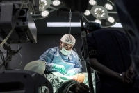 ছেলের বদলে ‘ভুল’ করে বাবার অস্ত্রোপচার!