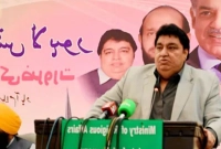 ছুড়ে মারা হলো আলু-টমেটো, দ্রুত হাসপাতালে নিয়ে যাওয়া হলো মন্ত্রীকে!