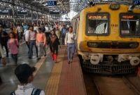 এবার ট্রেন থেকে ভারতের কেন্দ্রীয় মন্ত্রী ‘নিখোঁজ’, অভিযান চালিয়ে আহত অবস্থায় উদ্ধার!