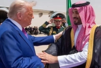 সৌদি যুবরাজ সালমানের প্রশংসায় ট্রাম্প, বললেন : ‘তুমি কি রাতে ঘুমাও?’