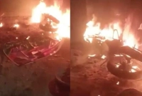 দুপক্ষের সংঘর্ষ, আগুন দেওয়া হলো বিএনপির অফিস ও তিনটি মোটরসাইকেলে