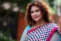 আজকে-আমি-খুবই-খুশি-খুশিতে-আমার-কান্না-চলে-আসছে-রিনা-খান