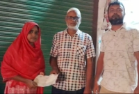 এবার-মধ্যরাতে-ছাত্রীর-প্রবেশপত্র-পৌঁছে-দিয়ে-প্রসংশায়-ভাসছেন-এক-শিক্ষক-