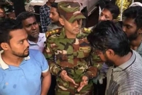 ছেলের-বিয়েতে-আ-লীগ-নেতা-গ্রেফতারের-দাবিতে-মূল-ফটকে-শিক্ষার্থীদের-অবস্থান