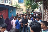 ‘যে-ভাইকে-জামিনে-বাহির-কইরা-থাকতে-দিছি-সেই-আমার-স্ত্রী-সন্তানরে-মারল’-