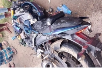 দুই-মোটরসাইকেলের-মুখোমুখি-সংঘর্ষে-৫-জনের-মৃত্যু