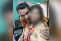 অন্তরঙ্গের-ছবি-ভাইরাল-নারীর-সঙ্গে-হঠাৎ-গা-ঢাকা-সেই-কালচারাল-কর্মকর্তার