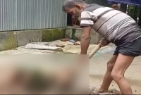 স্ত্রীকে-জীবন্ত-কবর-দেওয়ার-চেষ্টা-ভাইরাল-সেই-ভিডিও