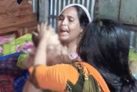 মা-ছিল-কাজে-ব্যস্ত-চানাচুর-গলায়-আটকে-শিশুর-মৃত্যু