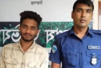 চাঁদা দাবির অভিযোগে ছাত্রদল নেতা গ্রেপ্তার