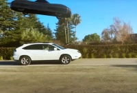 প্রয়োজনে সোজা ওপরে উড্ডয়ন করবে এবং যানজটের ওপর দিয়ে উড়ে যাবে এই গাড়ি