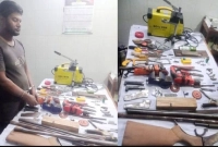 ব্রেকিং-নিউজ-অস্ত্র-তৈরির-কারখানার-সন্ধান