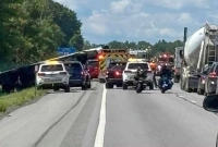 খাদে পড়ে উল্টে গেল বাস, ৫ জনের মৃত্যু