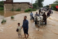 ৪০ বছরের মধ্যে সবচেয়ে ভয়াবহ পরিস্থিতির মুখে পাকিস্তান, চলছে মাইকিং