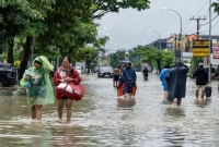বিপর্যস্ত ইন্দোনেশিয়া, এখন পর্যন্ত ১৪ জনের মৃত্যু