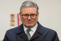 বিশ্বের মেধাবীদের আকর্ষণ করতে ভিসা ফি বাতিলের পরিকল্পনা যুক্তরাজ্যের