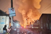 ভয়াবহ-আগুন-নিয়ন্ত্রণে-একের-পর-এক-ফায়ার-সার্ভিসের-ইউনিট