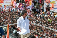 অভিনেতা থালাপতি বিজয়ের জনসভায় পদদলিত হয়ে নিহতের সংখ্যা বেড়ে ৩৯