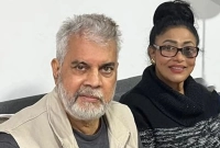 এক আবেগঘন পুনর্মিলন ঘটল হাসপাতালের কক্ষে!