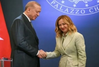 ইতালির প্রধানমন্ত্রীকে ধূমপান ছাড়তে বললেন এরদোয়ান