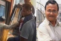 ‘গরিবের ডাক্তার’ এজাজুল চলাফেরা করেন বাসে, একেবারে সাধারণ জীবনযাপন ‘গরিবের ডাক্তার’ এজাজুল চলাফেরা করেন বাসে, একেবারে সাধারণ জীবনযাপন
