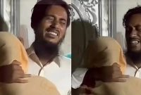 ‘মা-তুমি-ইড্ডা-কী-করলা-আমার-জীবনডা-শেষ-করলা’
